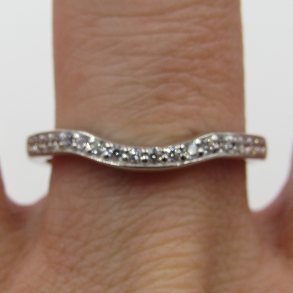 Jewelry - Vintage Size 10 Sterling Wavy CZ Diamond Ring